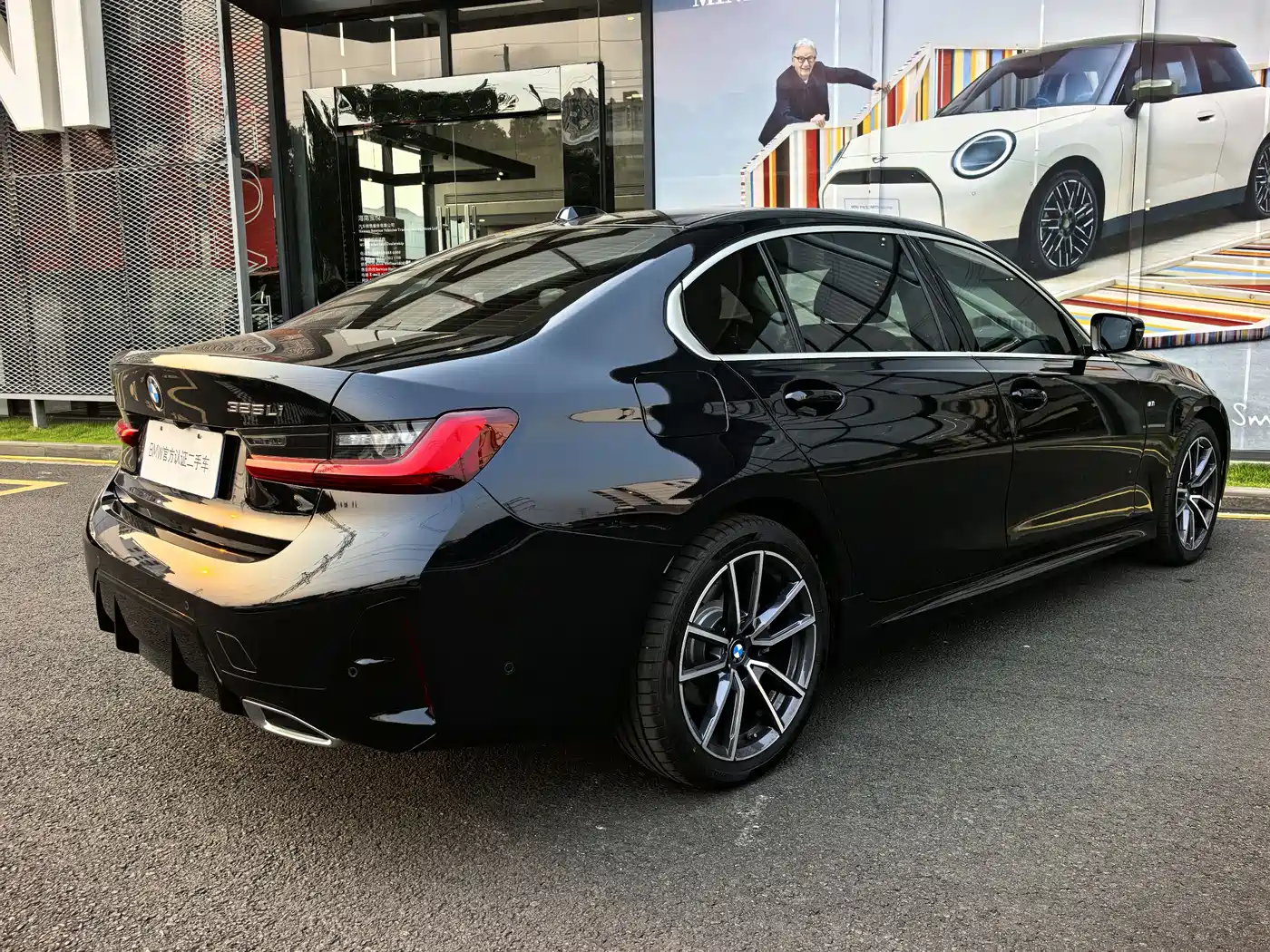 BMW 3 Series 2025 325Li M Sport Package фото 13