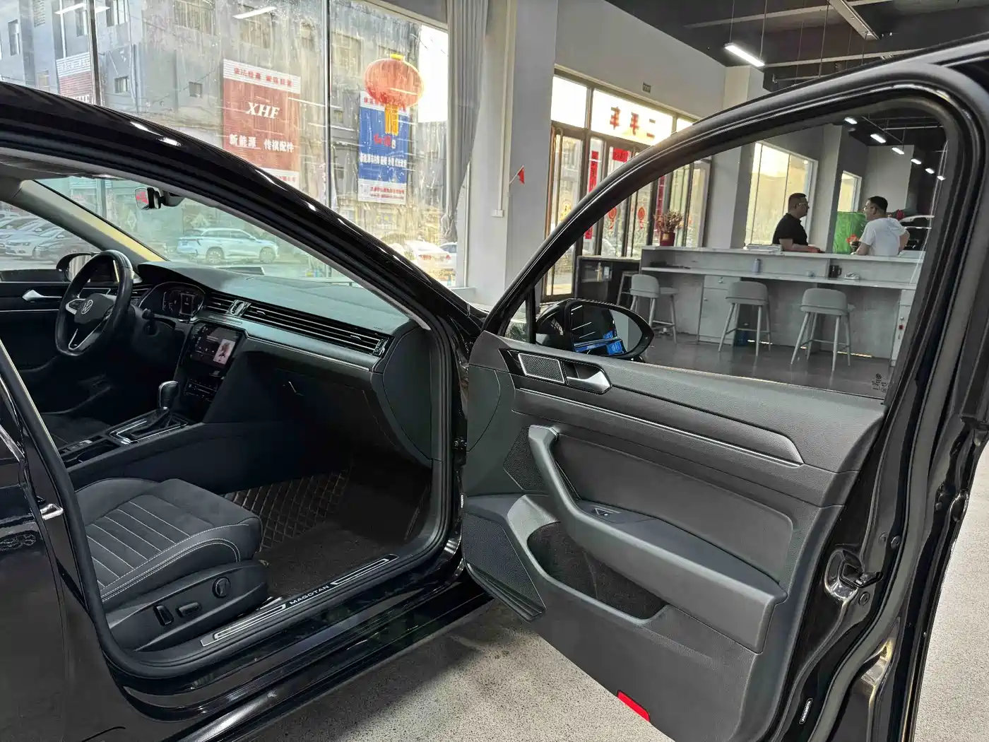 Volkswagen Magotan 2020 330TSI DSG Luxury фото 9