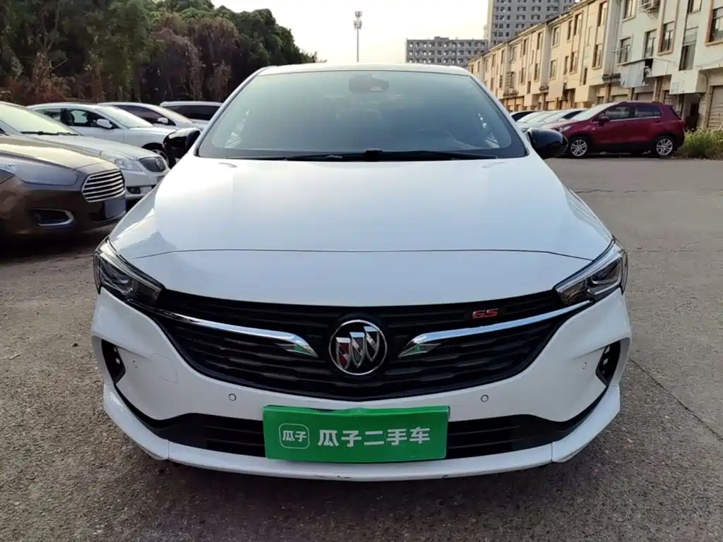 Фото 3 - Buick Verano