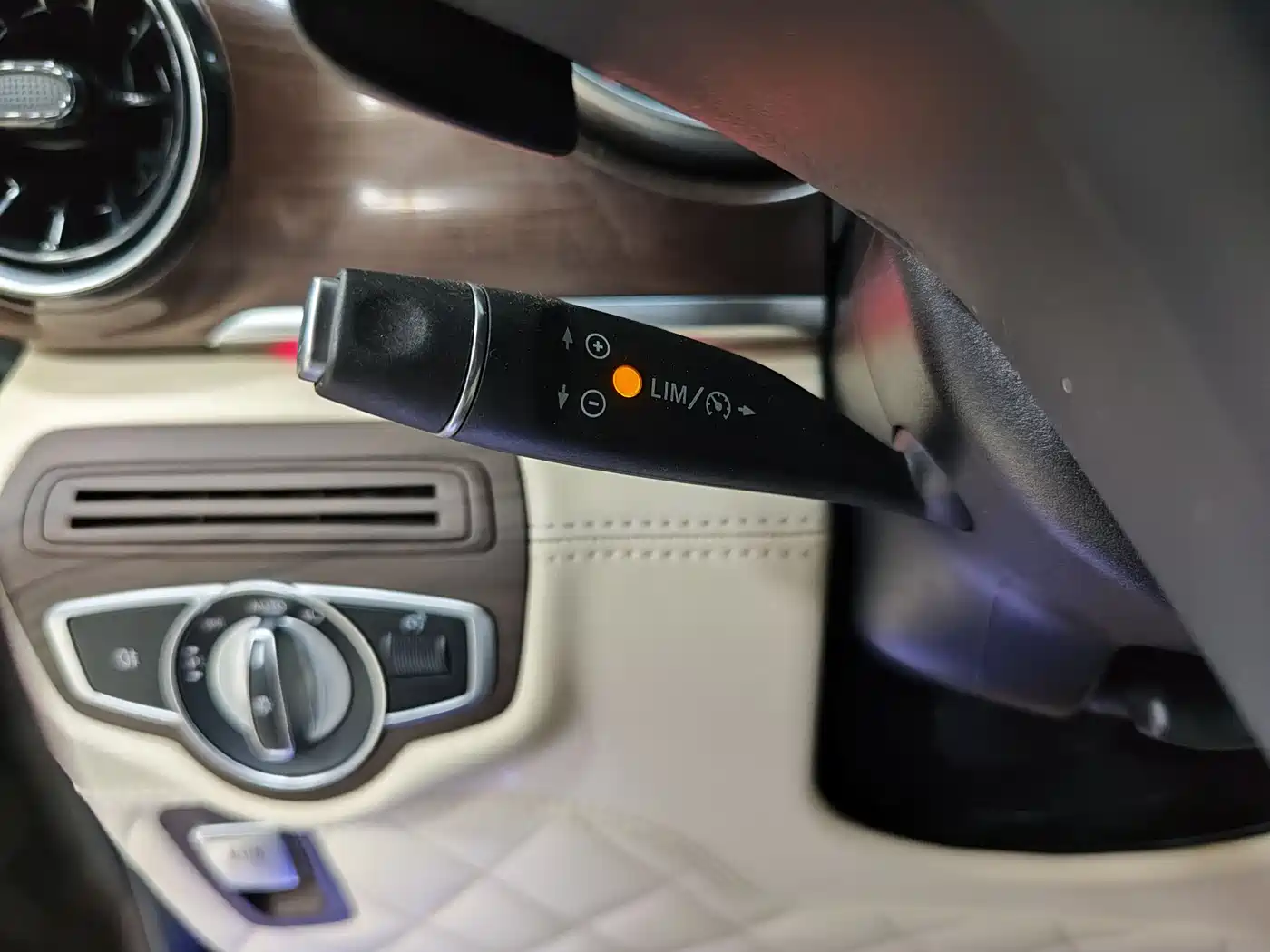 Mercedes-Benz V-Class 2021 V 260 Pilot Edition фото 21