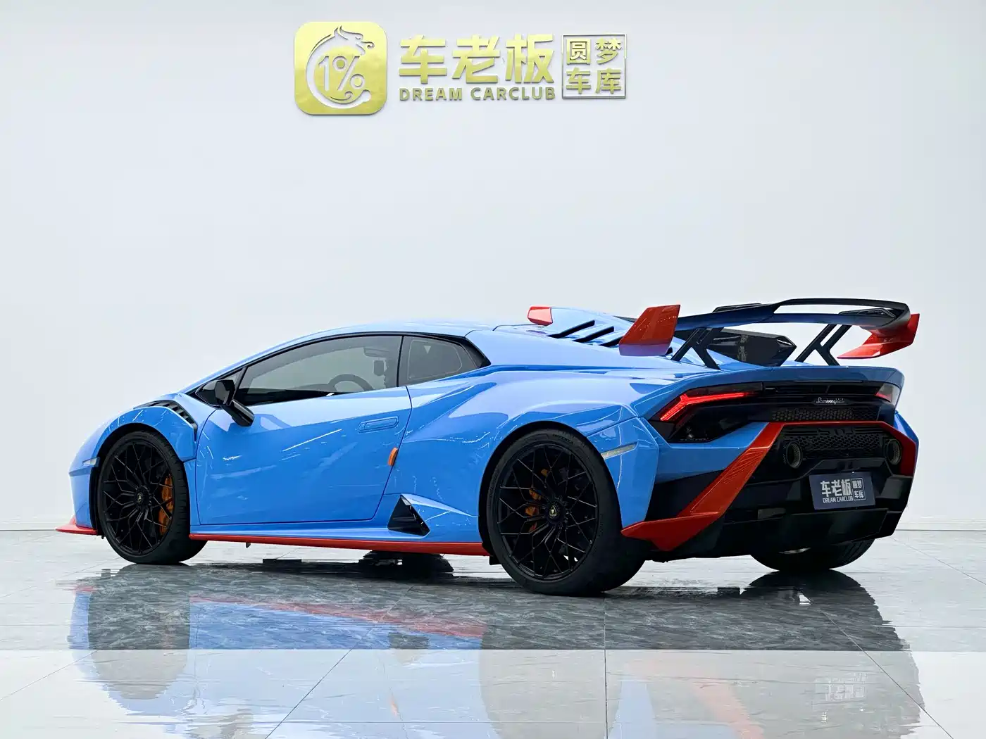 LAMBORGHINI HURACÁN