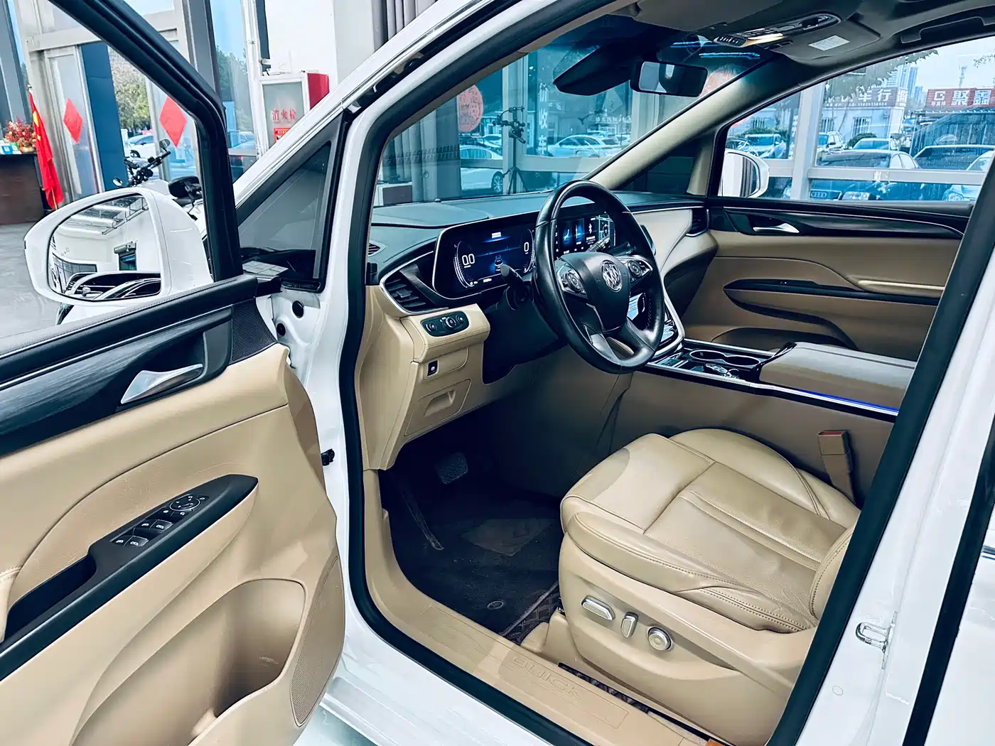 Buick GL8 2021 ES Landlord 653T Luxury фото 33