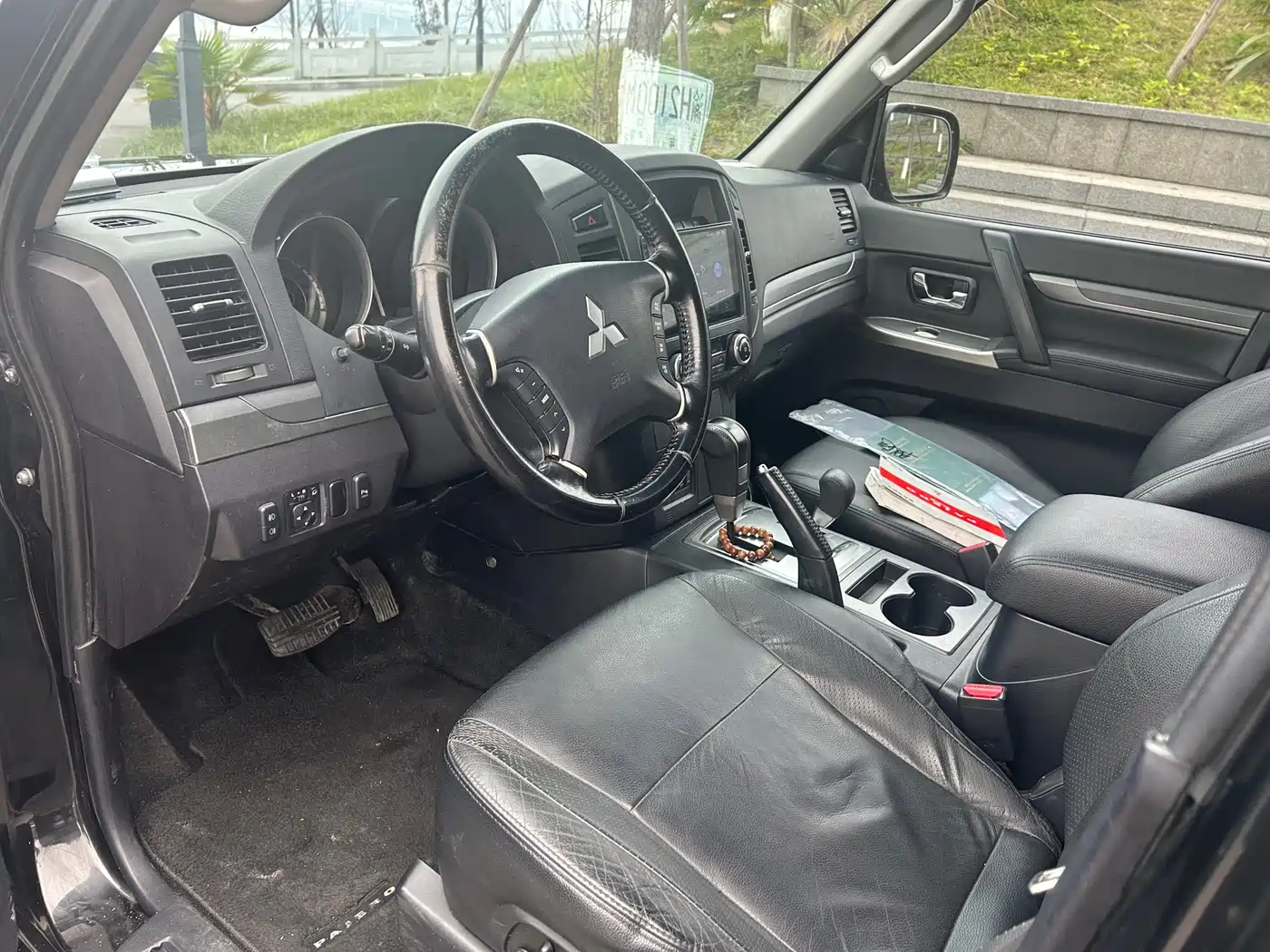 Mitsubishi Pajero (Import) 2012 3.0L Elite Edition фото 7