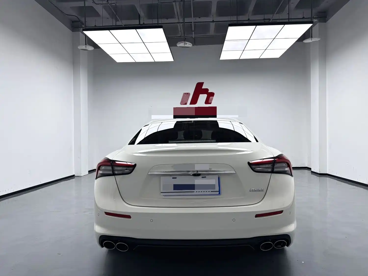Photo 9 - Maserati Ghibli