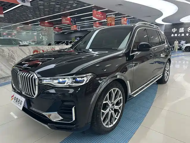 BMW X7 2022