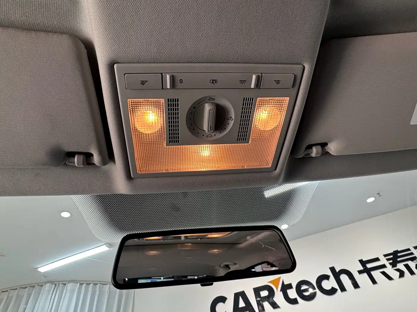 Volkswagen Lavida 2019 Lavida Start 1.5L Auto Comfort (China VI) фото 11