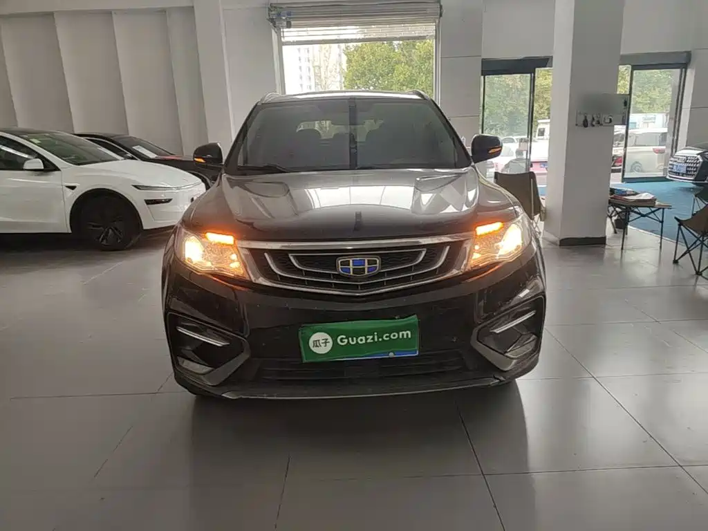 Фото 3 - Geely Atlas