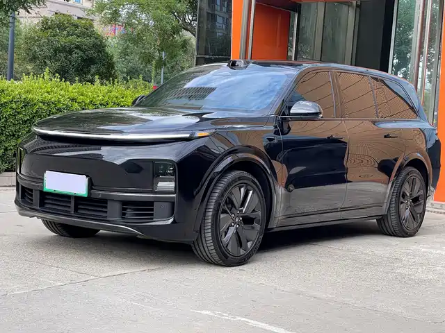 Li Auto Li Xiang L9 2025