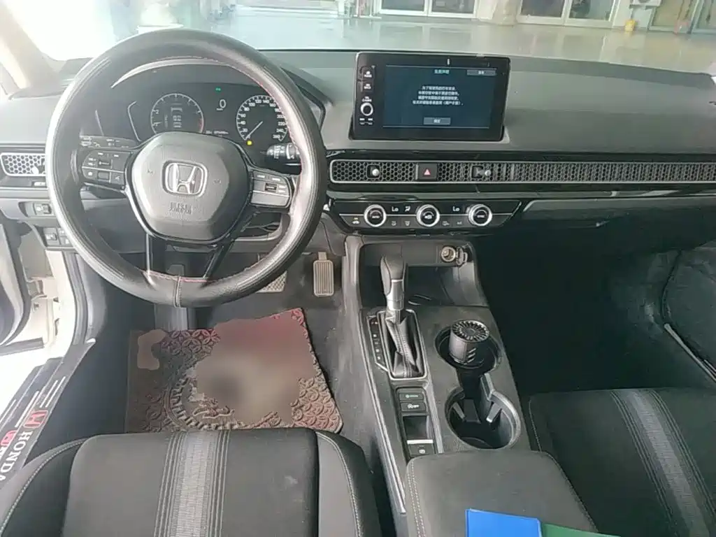 Photo 10 - Honda Civic