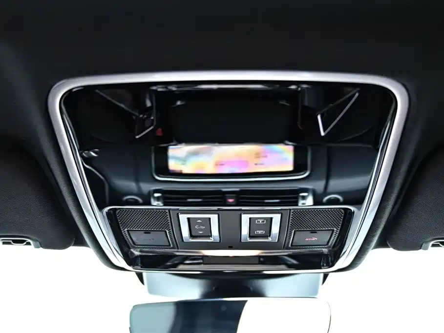 Land Rover Range Rover Sport PHEV 2022 P400e SE фото 34