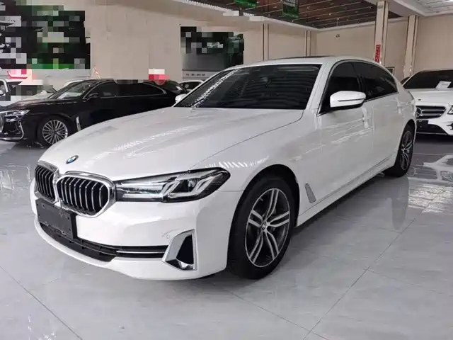 BMW 5 Series 2022
