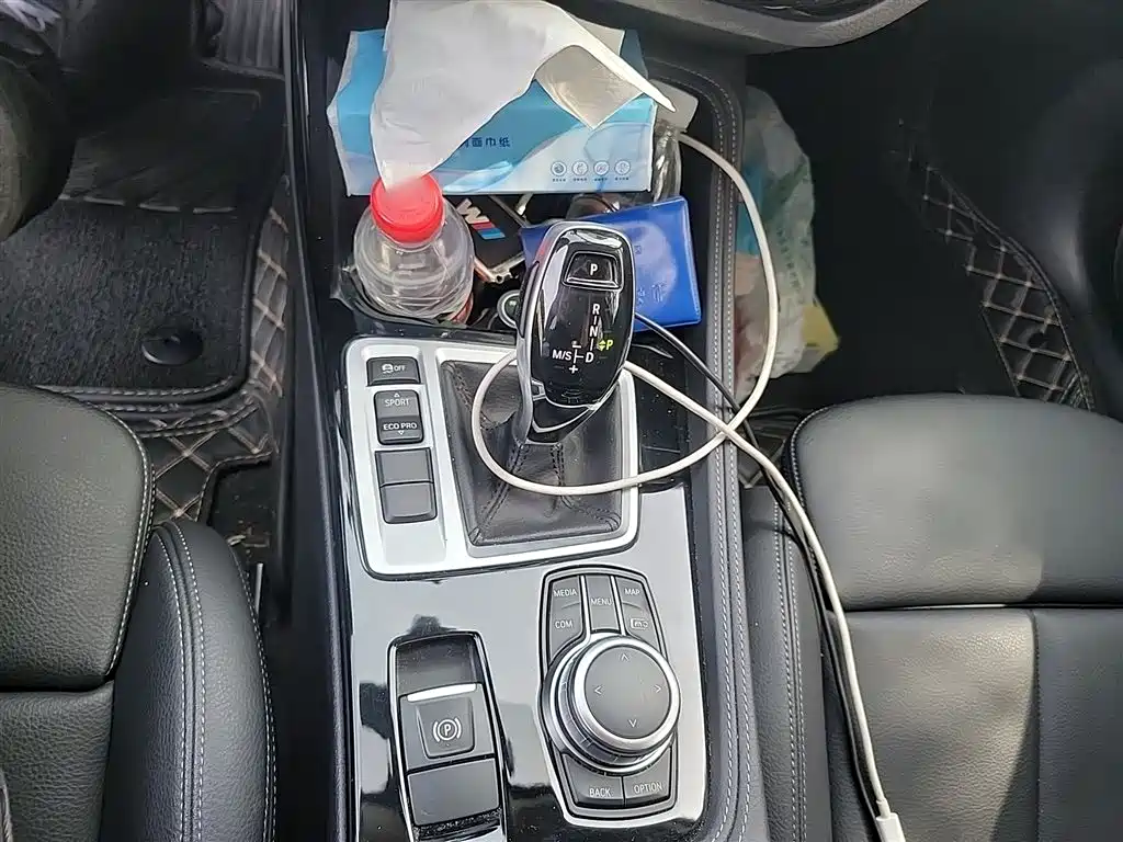 BMW 1 Series 2022 120i M Sport Shadow Edition фото 7