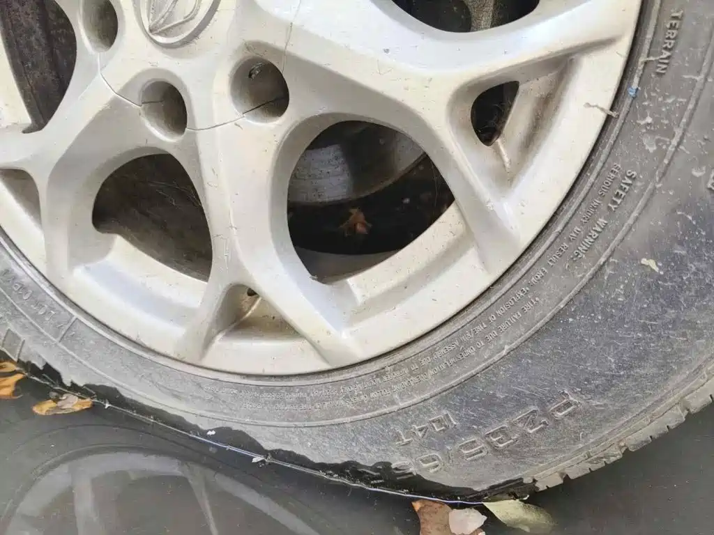 Landwind X8 2013 2012 Explorer Edition 2.4L Gasoline 4X4 Luxury