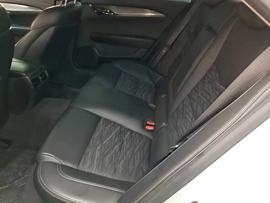 صورة 17 - Cadillac ATS-L