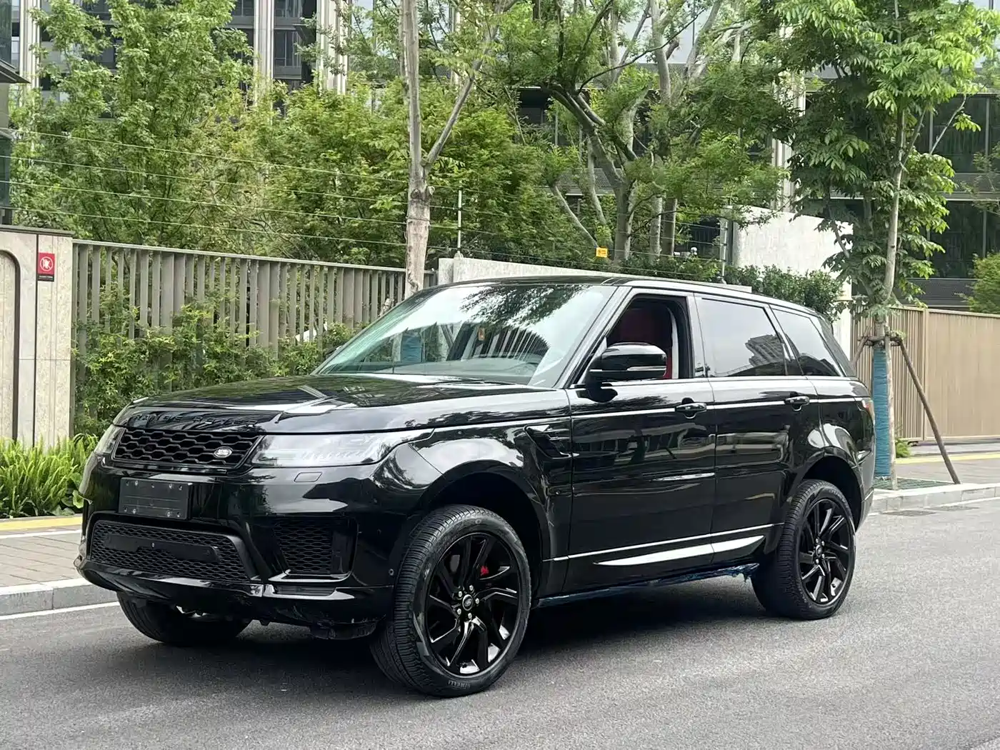 Land Rover Range Rover Sport 2018 3.0 SC V6 Fashion Genesis DYNAMIC фото 2