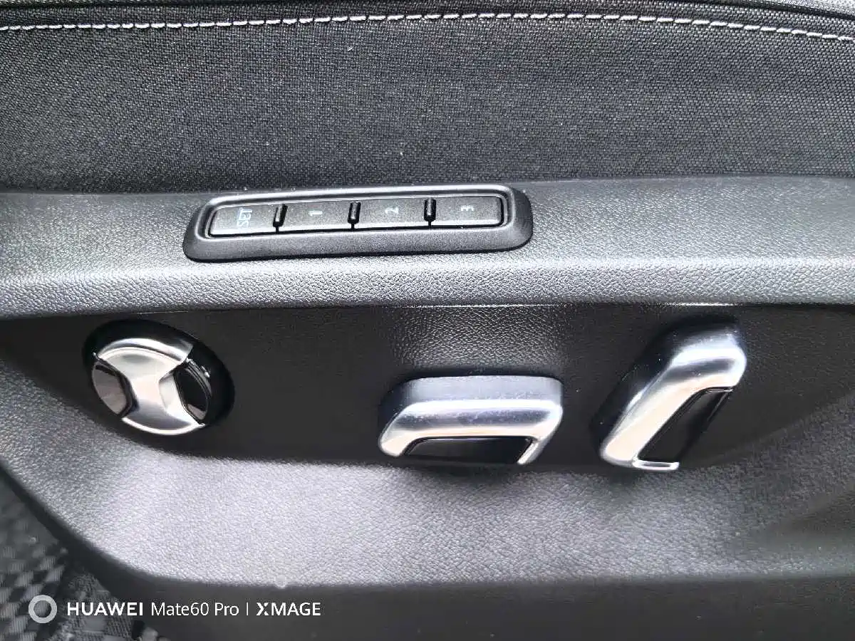 Volkswagen Talagon 2024 380TSI 4WD R-Line Touring фото 24