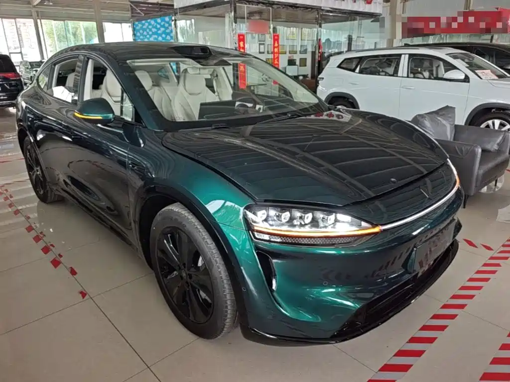 2026 Zhijie Luxeed R7