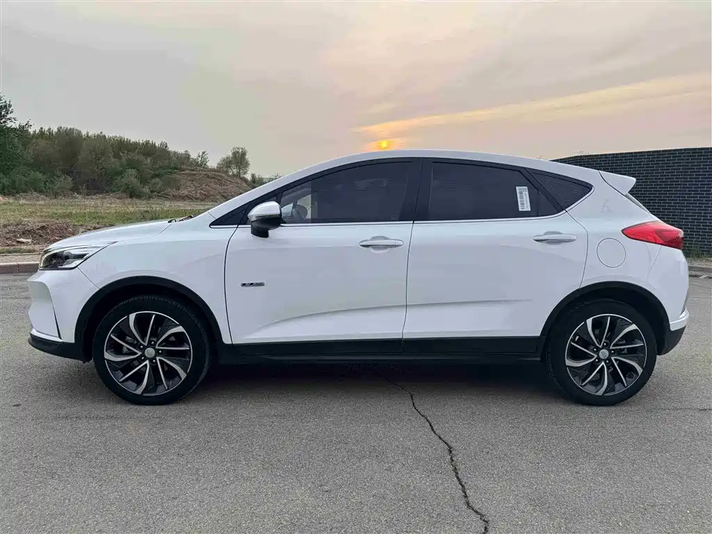 GEELY AUTOMOBILE EMGRAND GSE