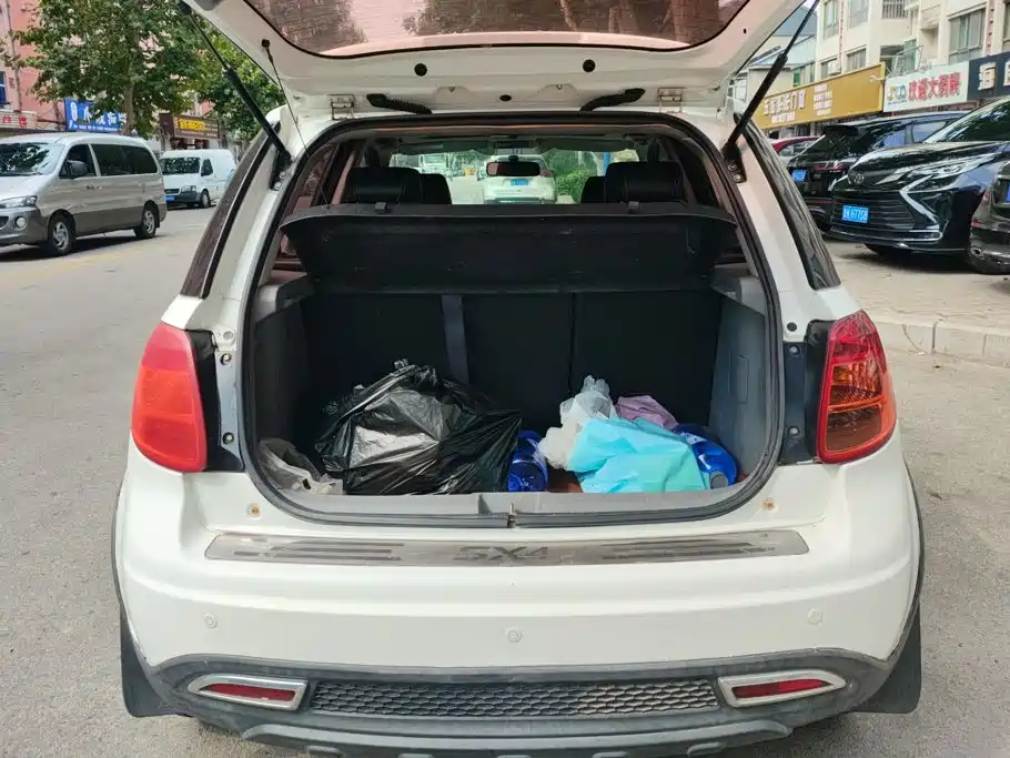 Suzuki SX4 2011 2011 Facelift 1.6L Automatic Sport