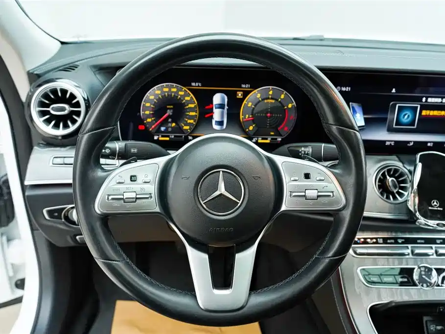 Mercedes-Benz CLS 2020 CLS 300 Luxury фото 8