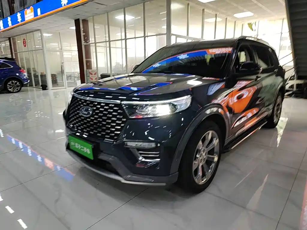 Фото 2 - Ford Explorer