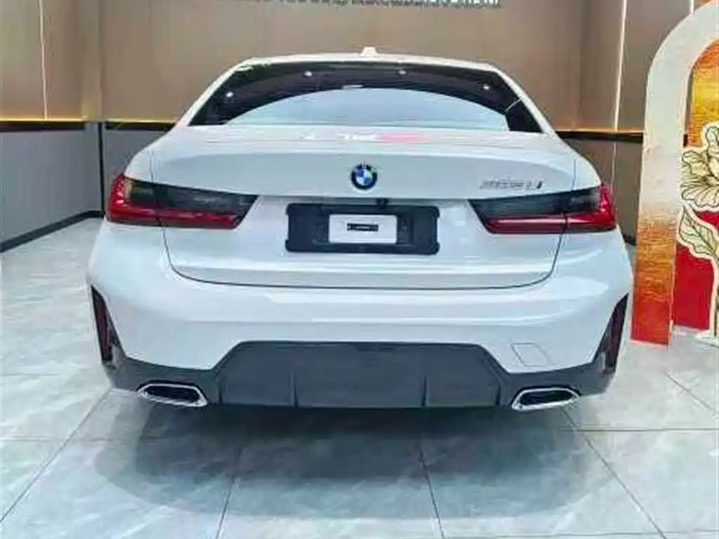 BMW 3 Series 2023 325Li M Sport Package фото 9