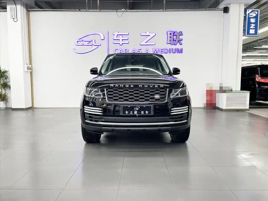 Land Rover Range Rover 2019 3.0 SC V6 Golden Age Edition фото 2