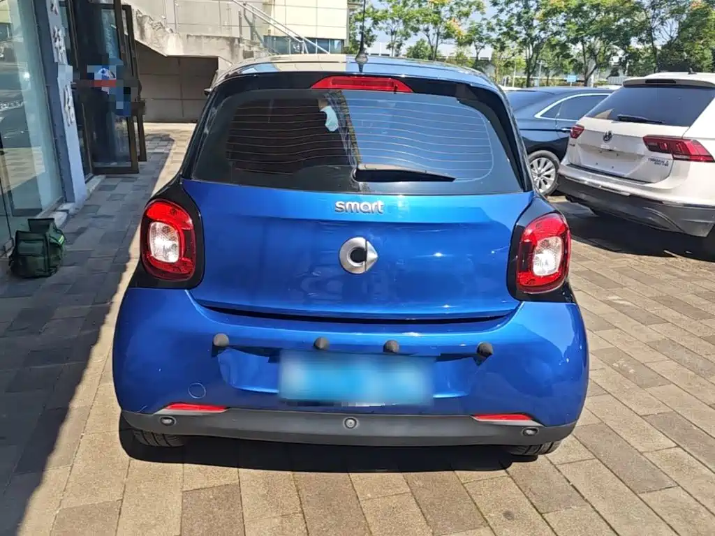 smart forfour 2018 2018 1.0L 52kW Passion Edition