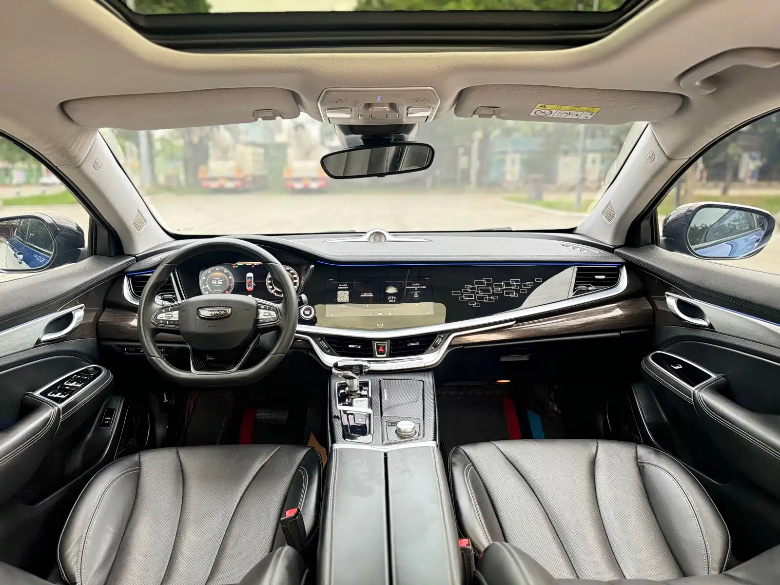 Фото 22 - Geely Borui