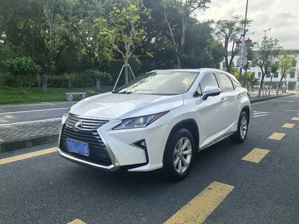 Photo 1 - Lexus RX