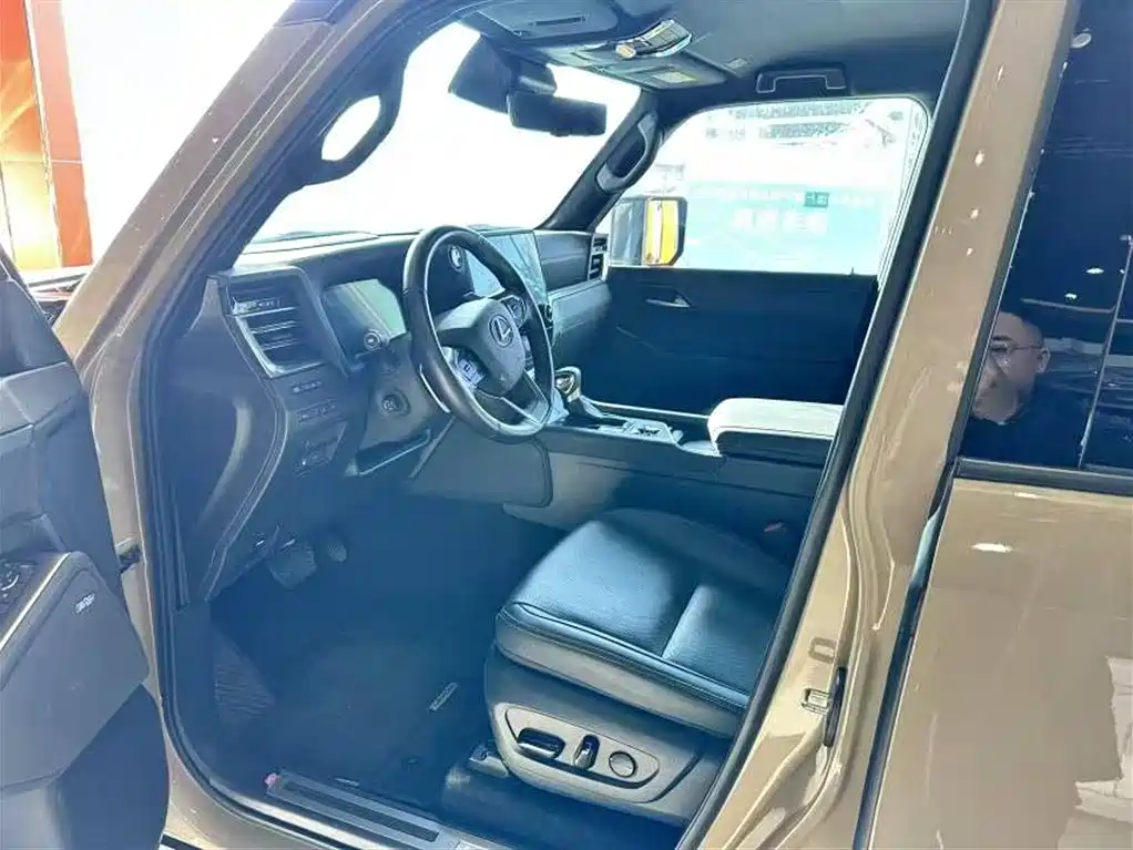 Lexus GX 2024 OVERTRAIL Summit Edition фото 6
