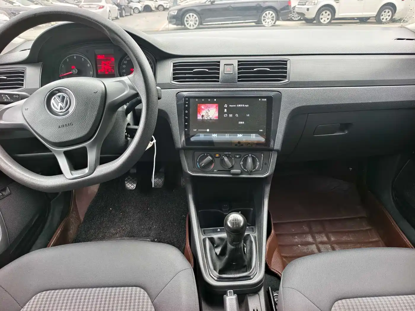 Volkswagen Santana 2018 1.5L Manual Trend Edition фото 12