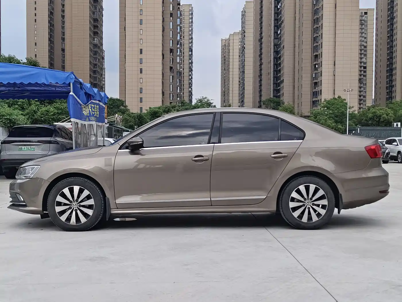 Volkswagen Sagitar 2017 1.6L Automatic Comfort фото 7