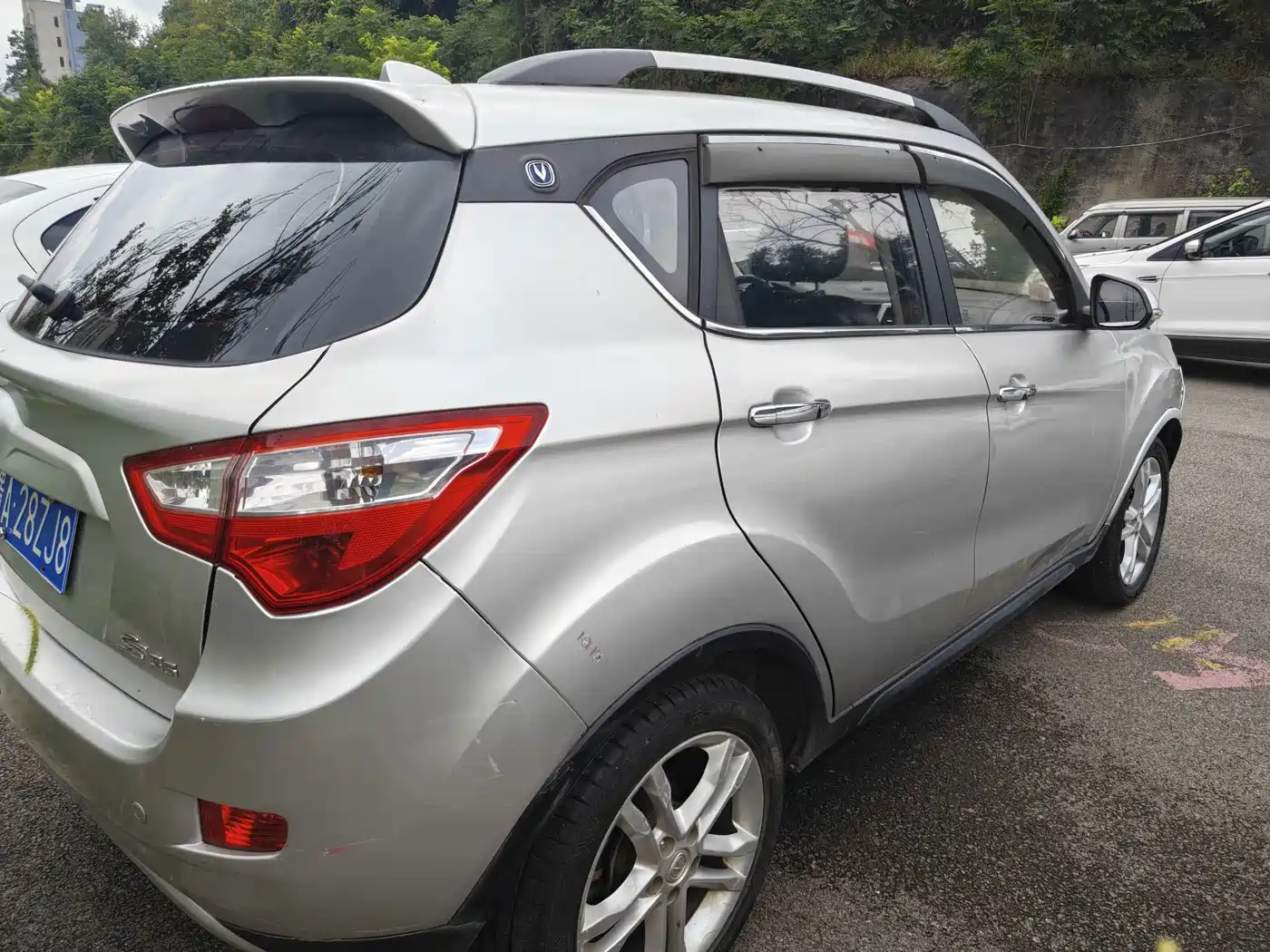 Фото 6 - Changan CS35