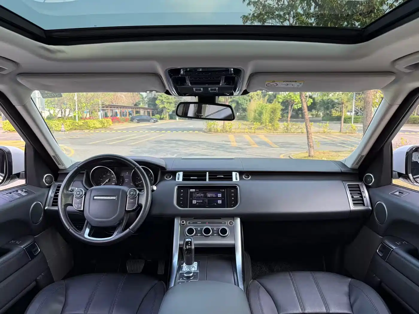 Land Rover Range Rover Sport 2017 3.0 SC V6 SE фото 5