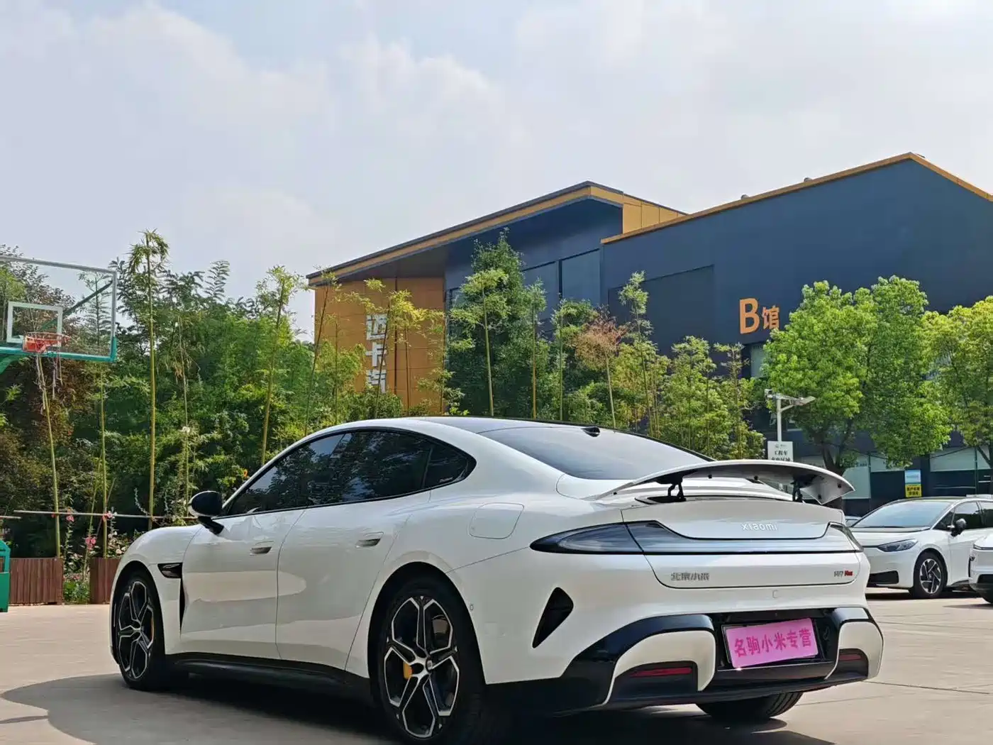 XIAOMI CAR XIAOMI SU7