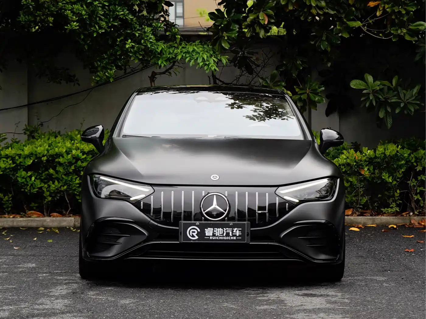MERCEDES-BENZ EQE AMG