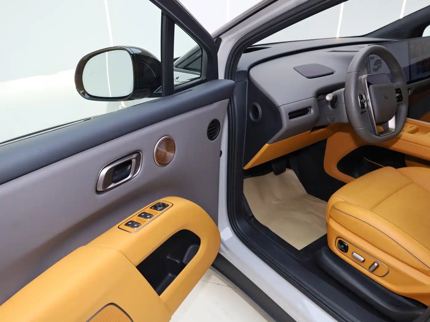 Li Auto Li i8 2025 2025 Standard Edition