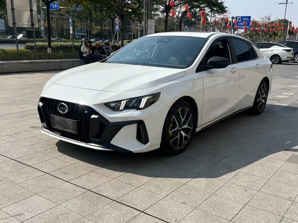 GAC Trumpchi Trumpchi Emkoo 2023 270T DCT J11 Edition