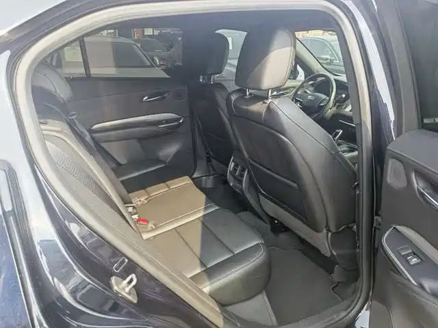 Photo 15 - Cadillac XT4