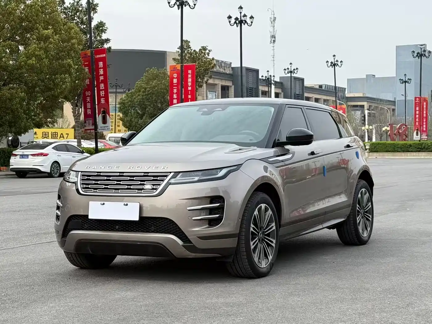 Land Rover Range Rover Evoque 2024 Range Rover Evoque L 249PS Condensed Light Limited Edition