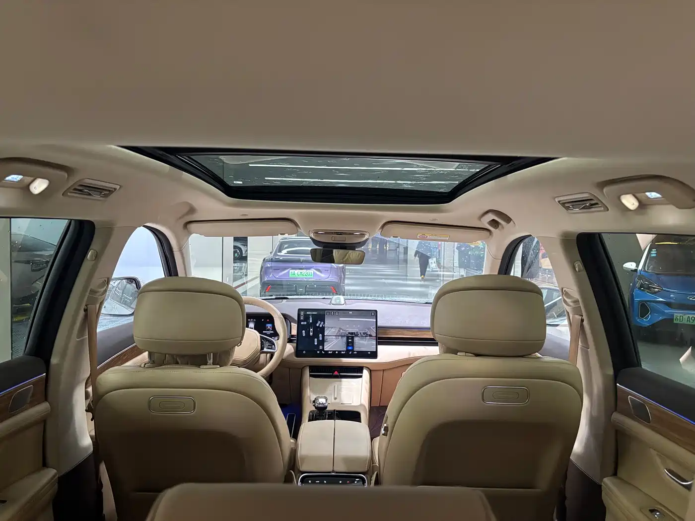 AITO Wenjie AITO M7 2024 1.5T Smart AWD Max Edition 5-Seater фото 9