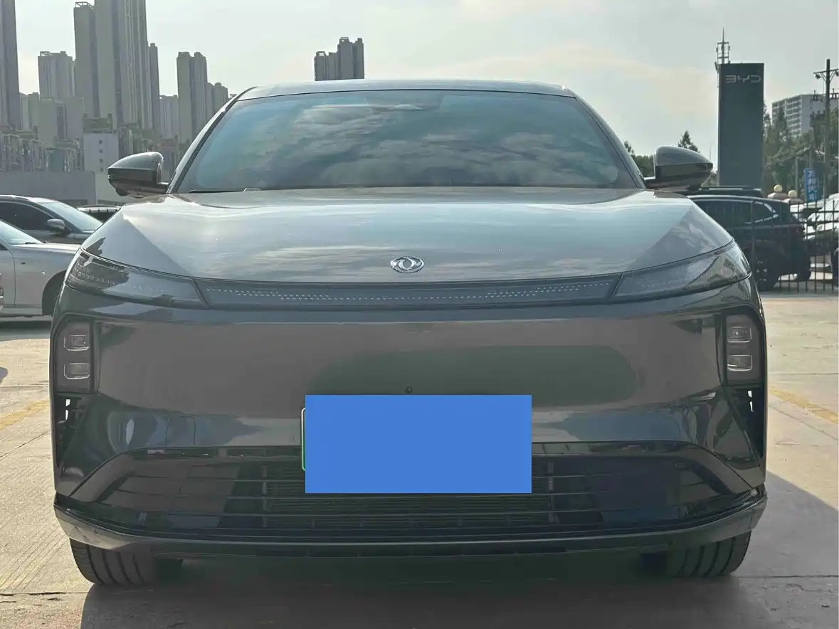 Dongfeng Aeolus L8 2025 2025 Plug-in Hybrid