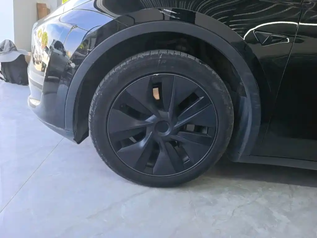 Фото 23 - Tesla Model Y