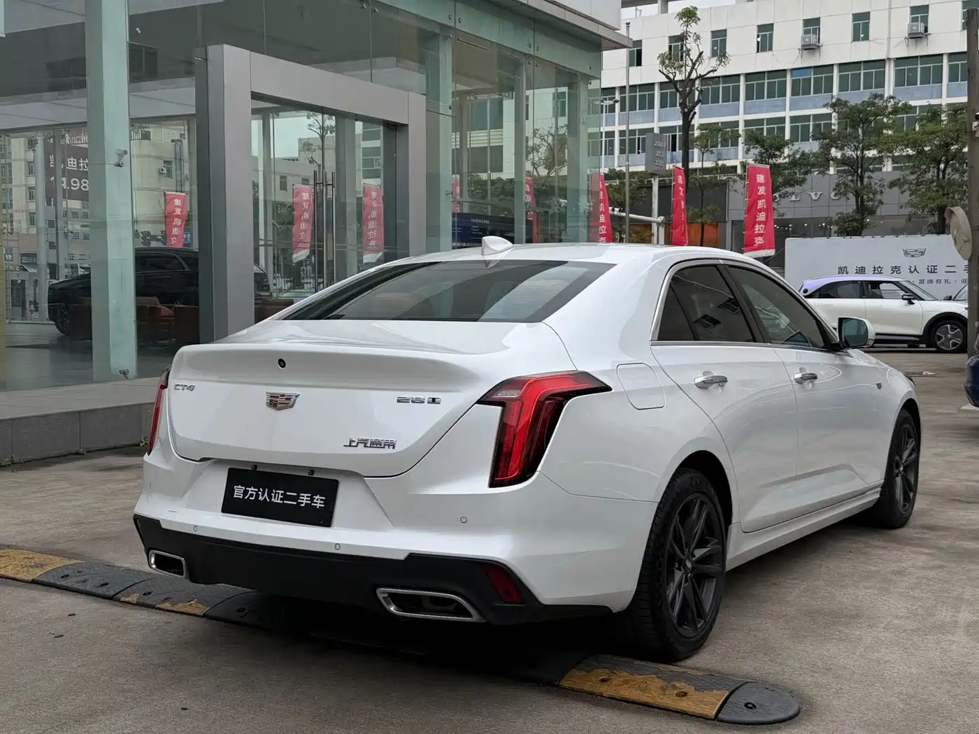 CADILLAC CT4