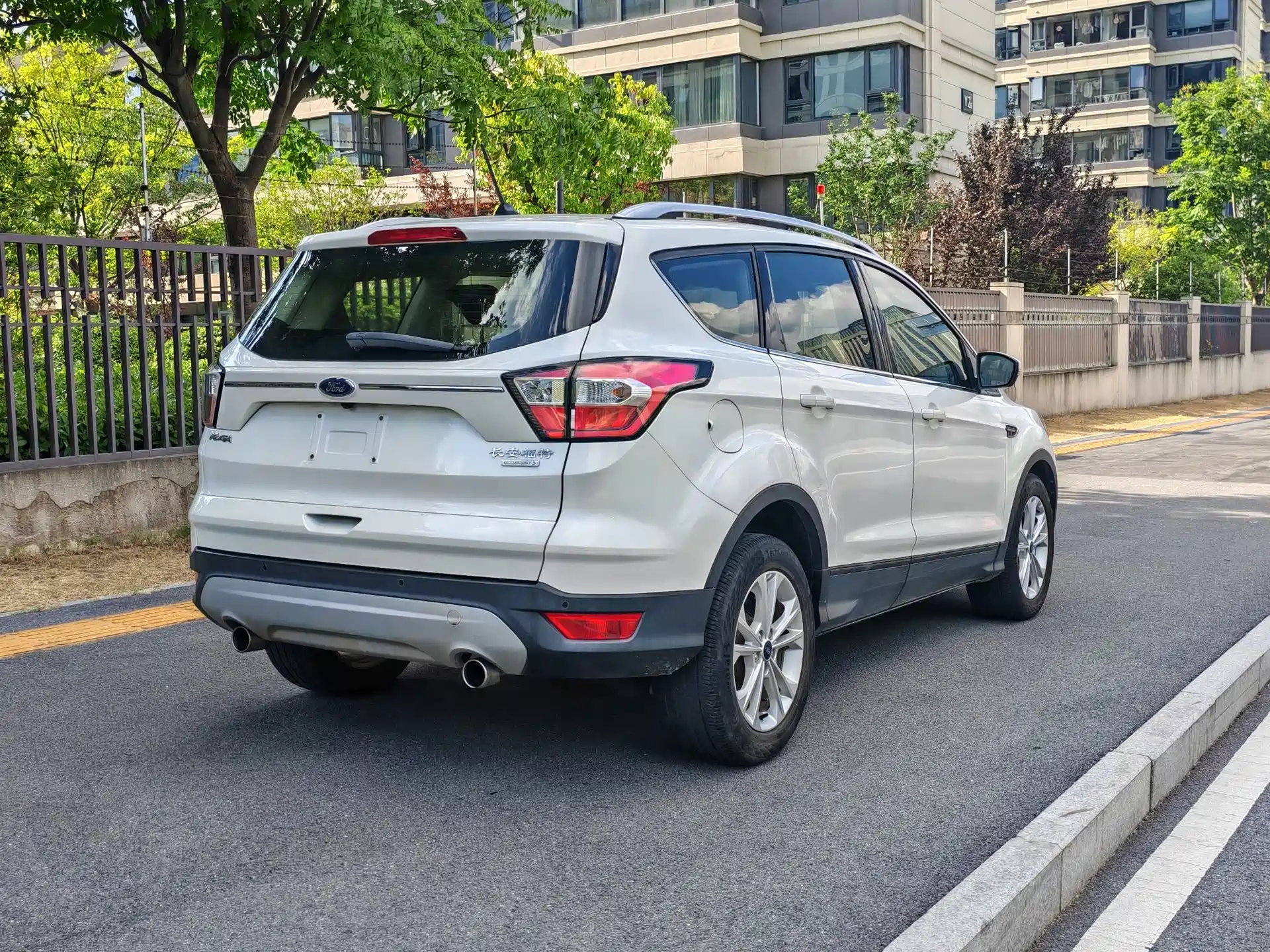 Photo 5 - Ford Kuga