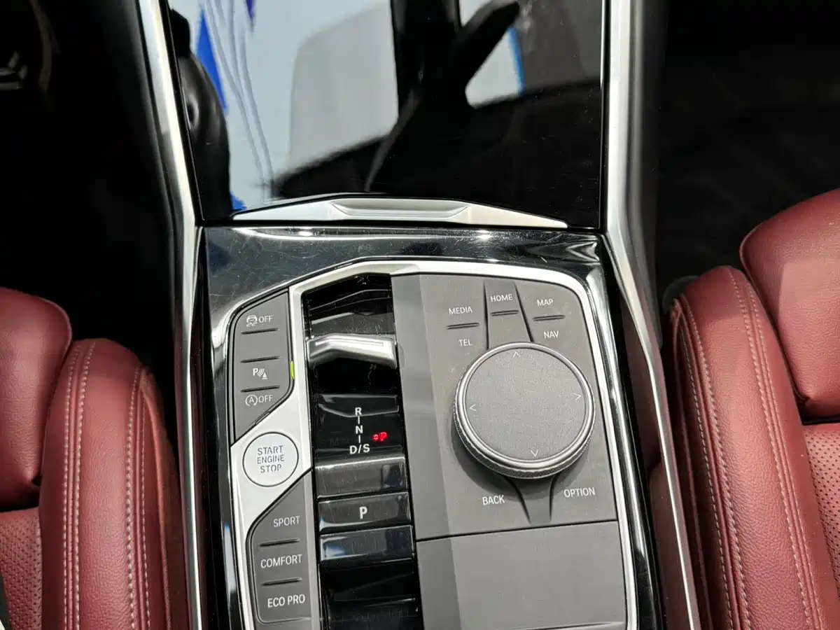BMW 3 Series 2023 320Li M Sport Package фото 16