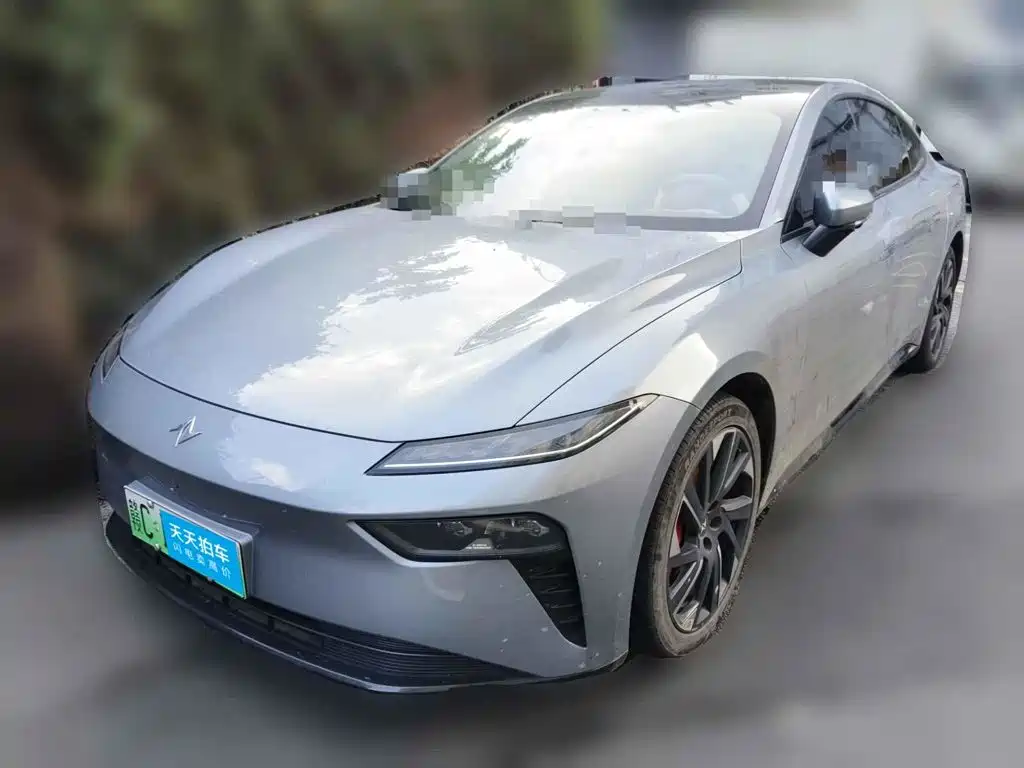 Dongfeng Yipai eπ007