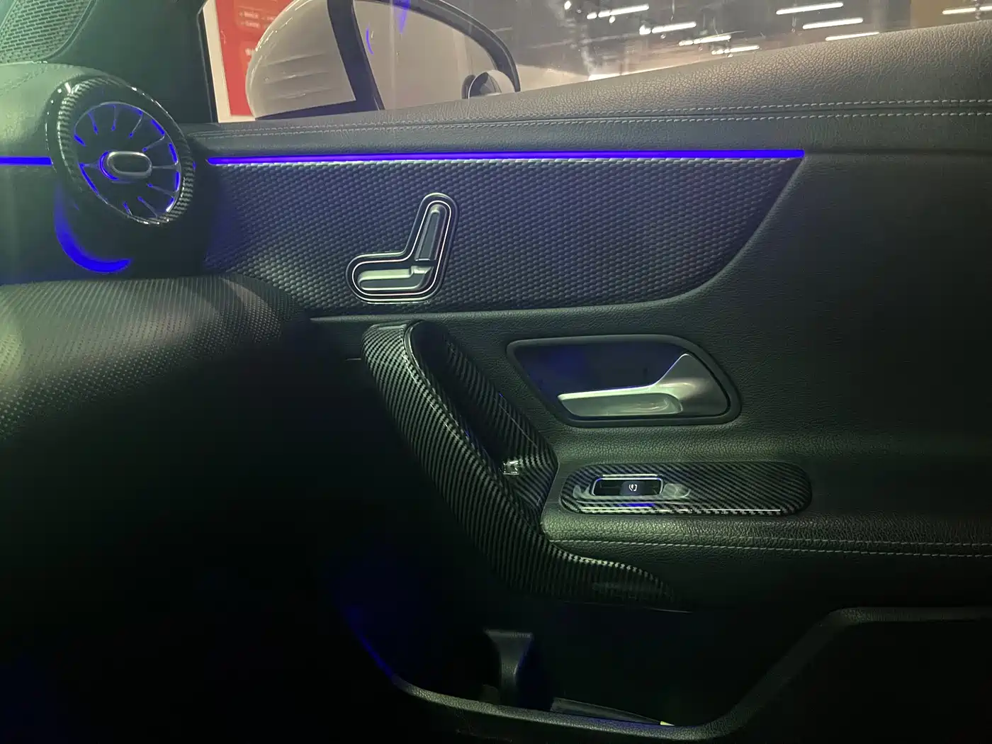Mercedes-Benz A-Class 2020 A 200 L Sport Sedan фото 12