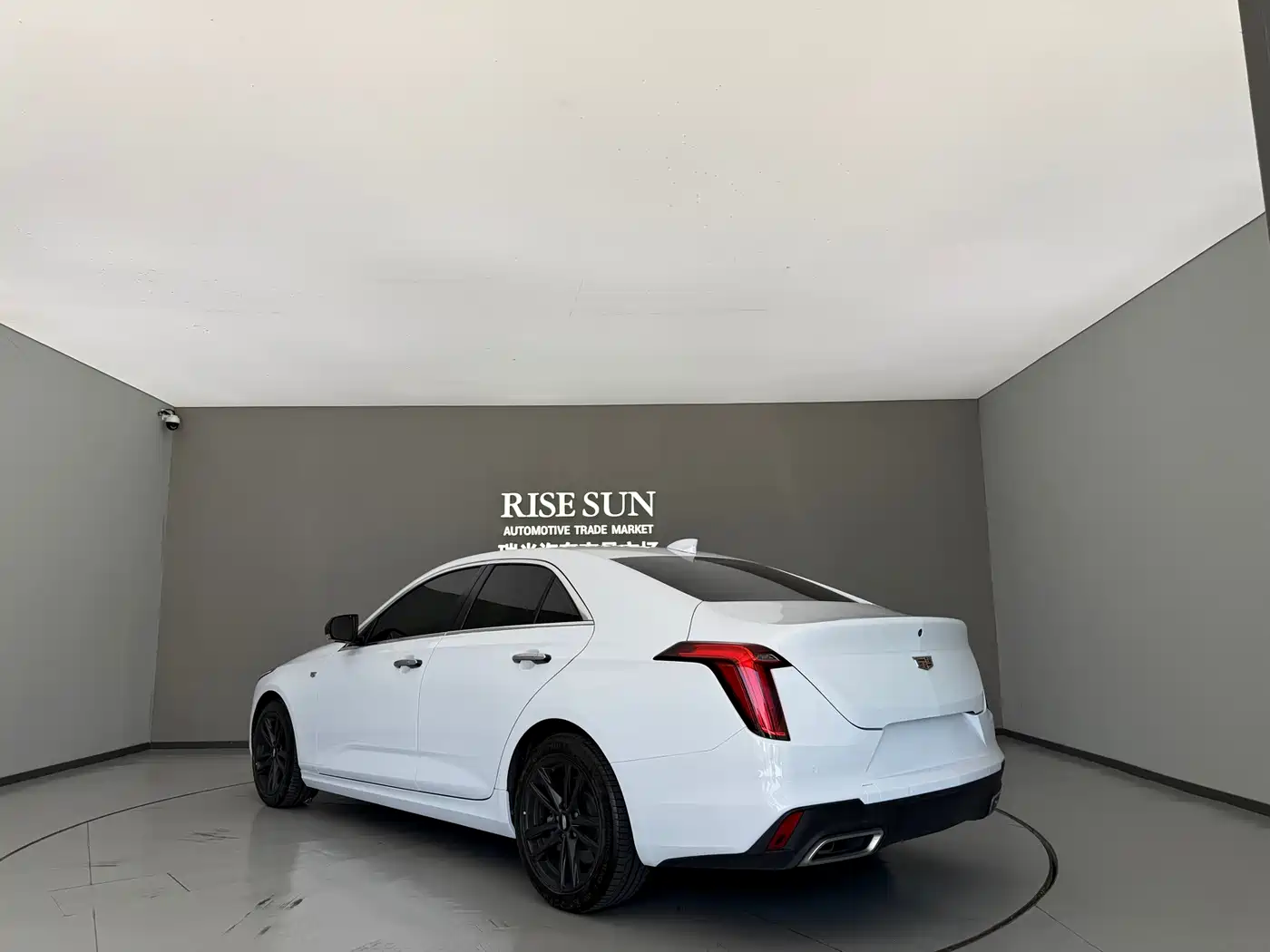 Cadillac CT4 2023 2023 28T Luxury Model